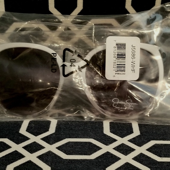 BRAND NEW JESSICA SIMPSON Sunglasses - Picture 5 of 5